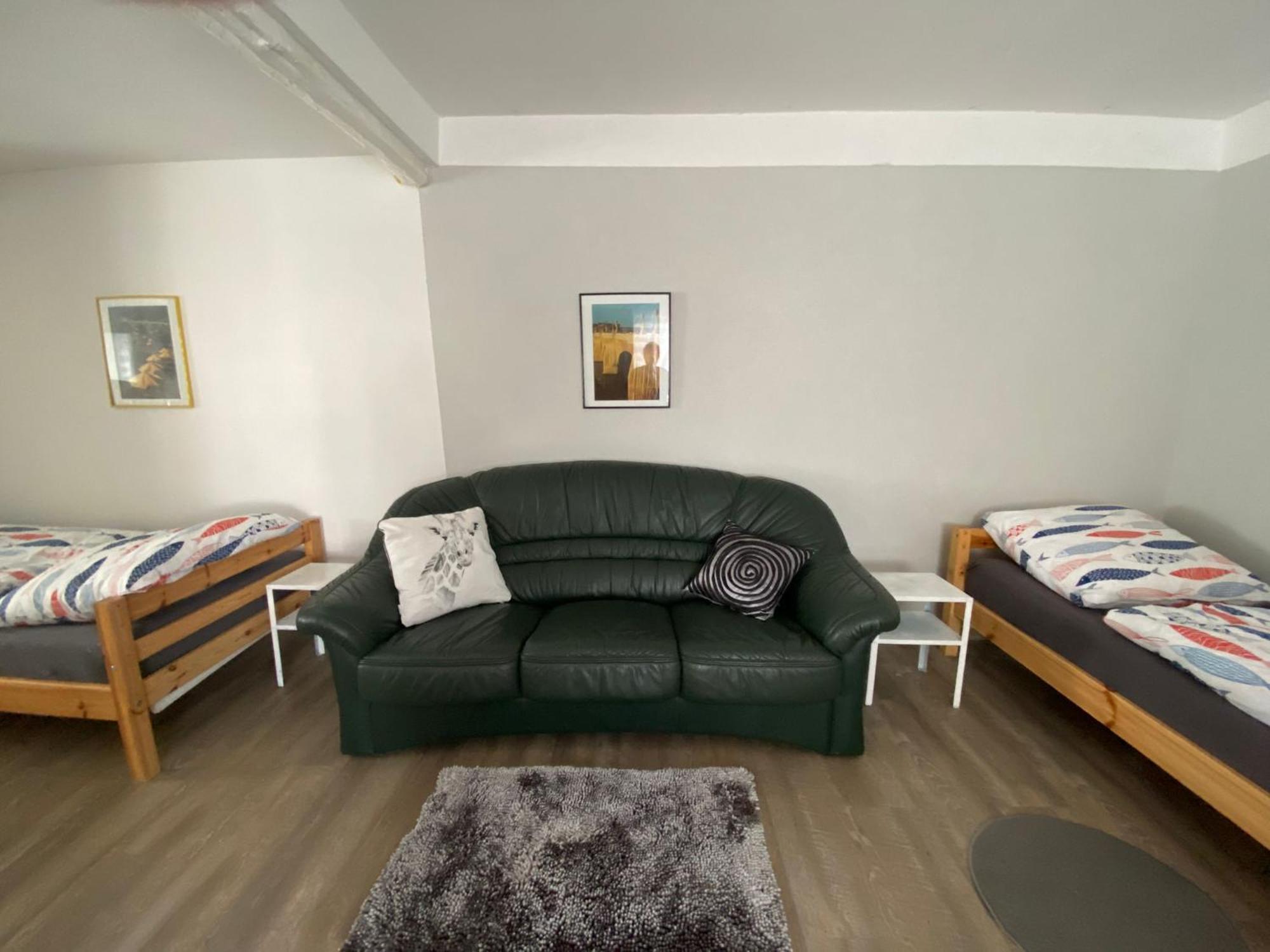 Ferienwohnung Mit Separatem Eingang Und Parkplatz, Ideal Fuer Handwerker Und Geschaeftsreisende Mecklenburg Exterior foto