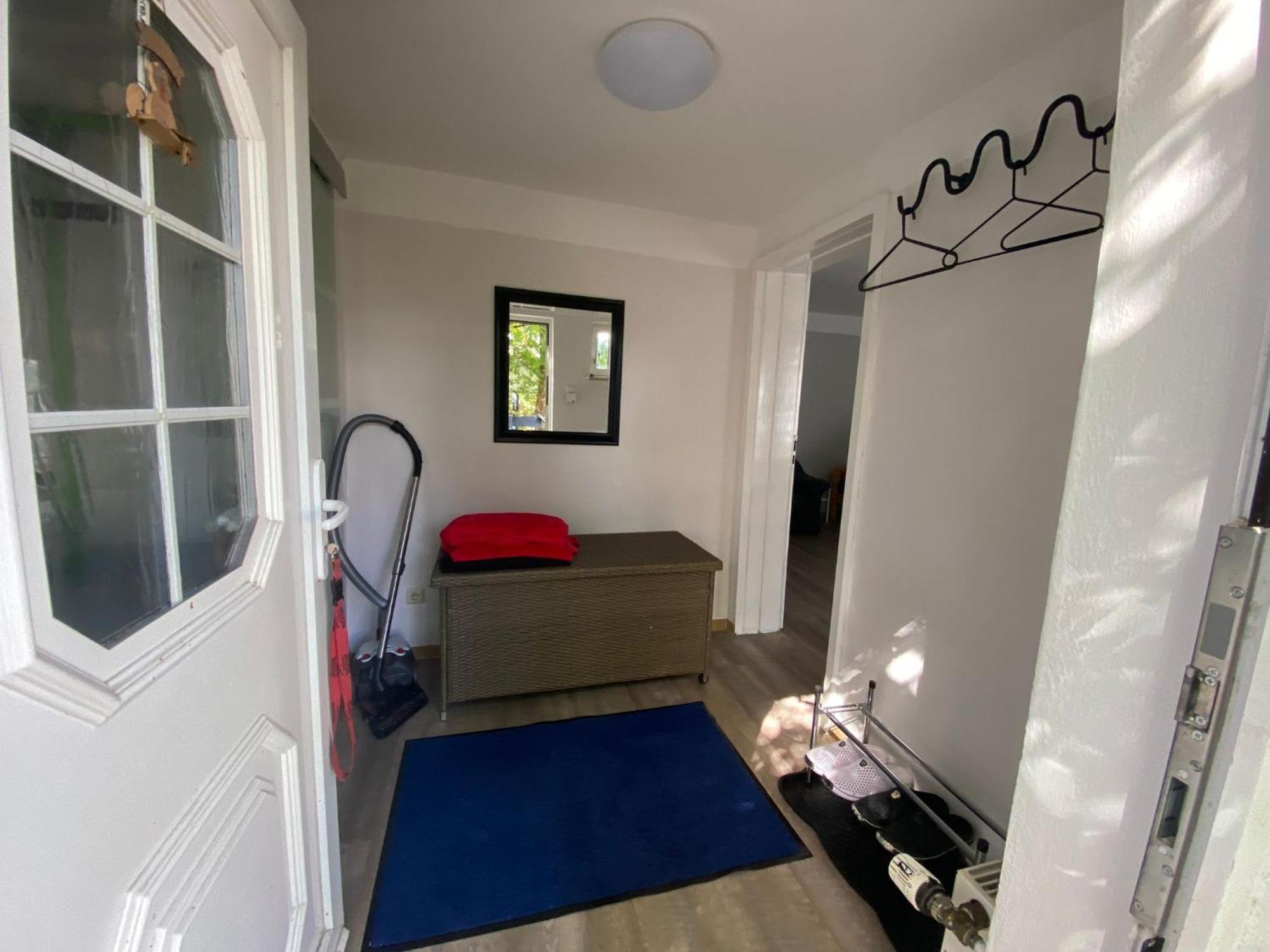 Ferienwohnung Mit Separatem Eingang Und Parkplatz, Ideal Fuer Handwerker Und Geschaeftsreisende Mecklenburg Exterior foto