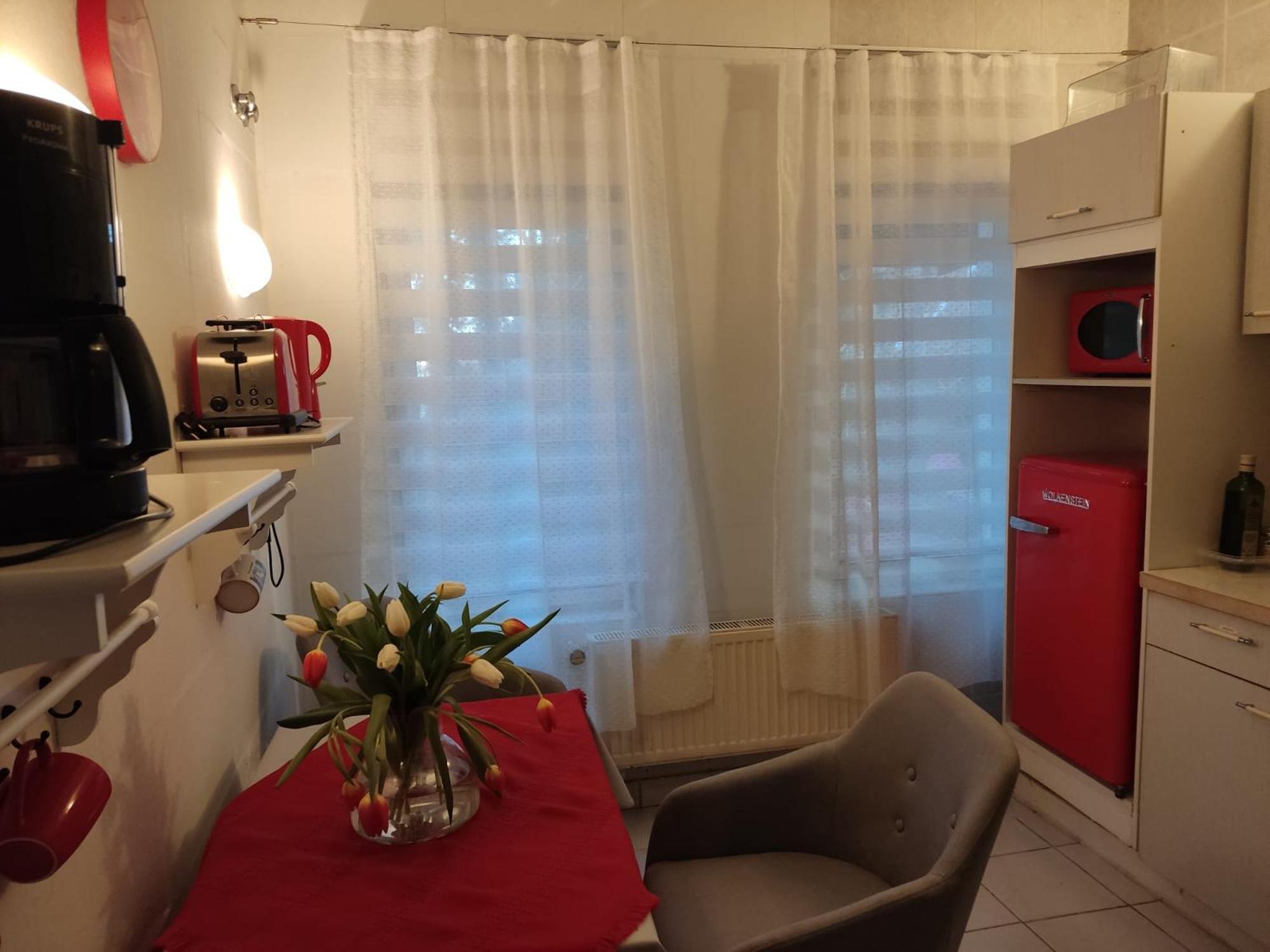 Ferienwohnung Mit Separatem Eingang Und Parkplatz, Ideal Fuer Handwerker Und Geschaeftsreisende Mecklenburg Exterior foto
